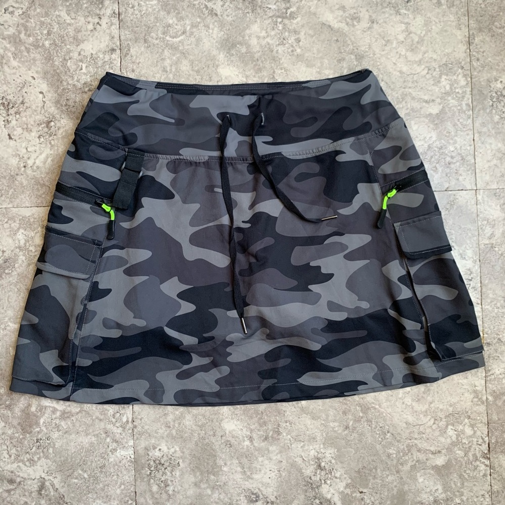 Camo Active Skort with Utility Pockets - Gray Camo